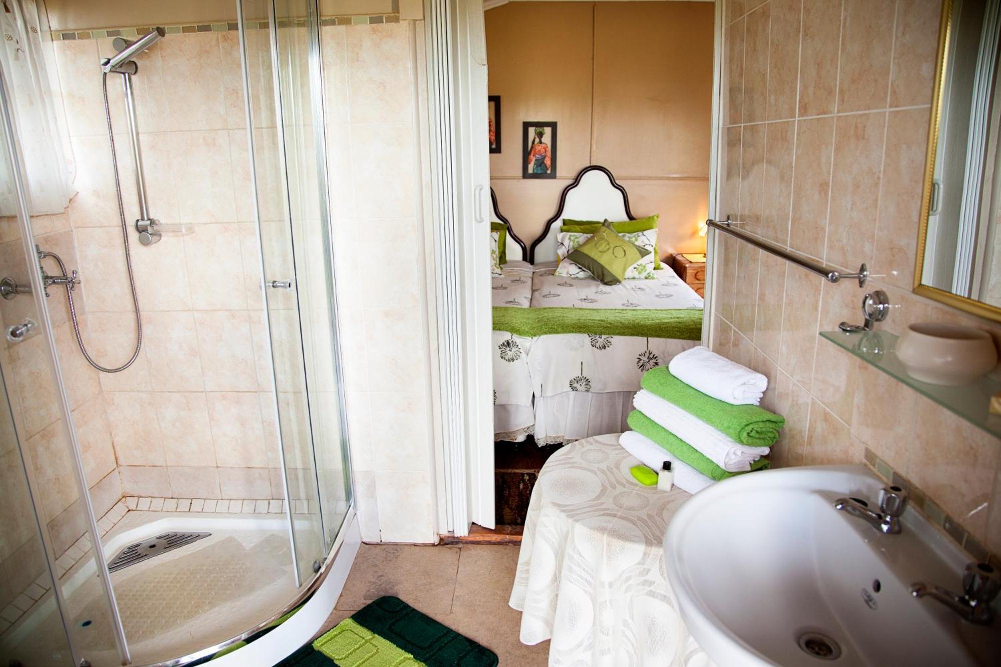 Fairhaven Guest House Klerksdorp Bagian luar foto