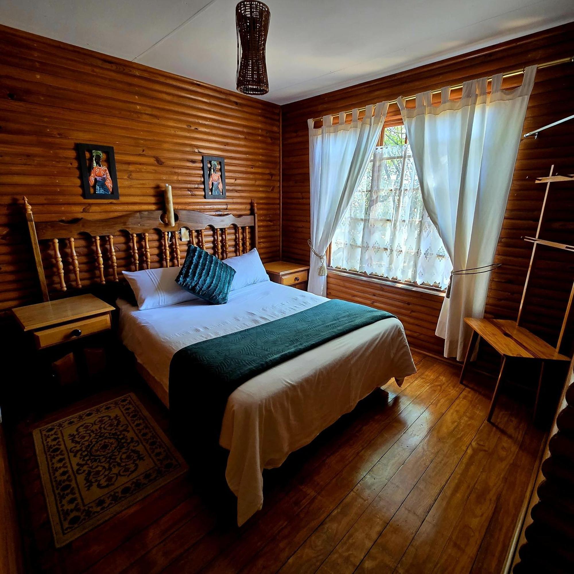 Fairhaven Guest House Klerksdorp Bagian luar foto